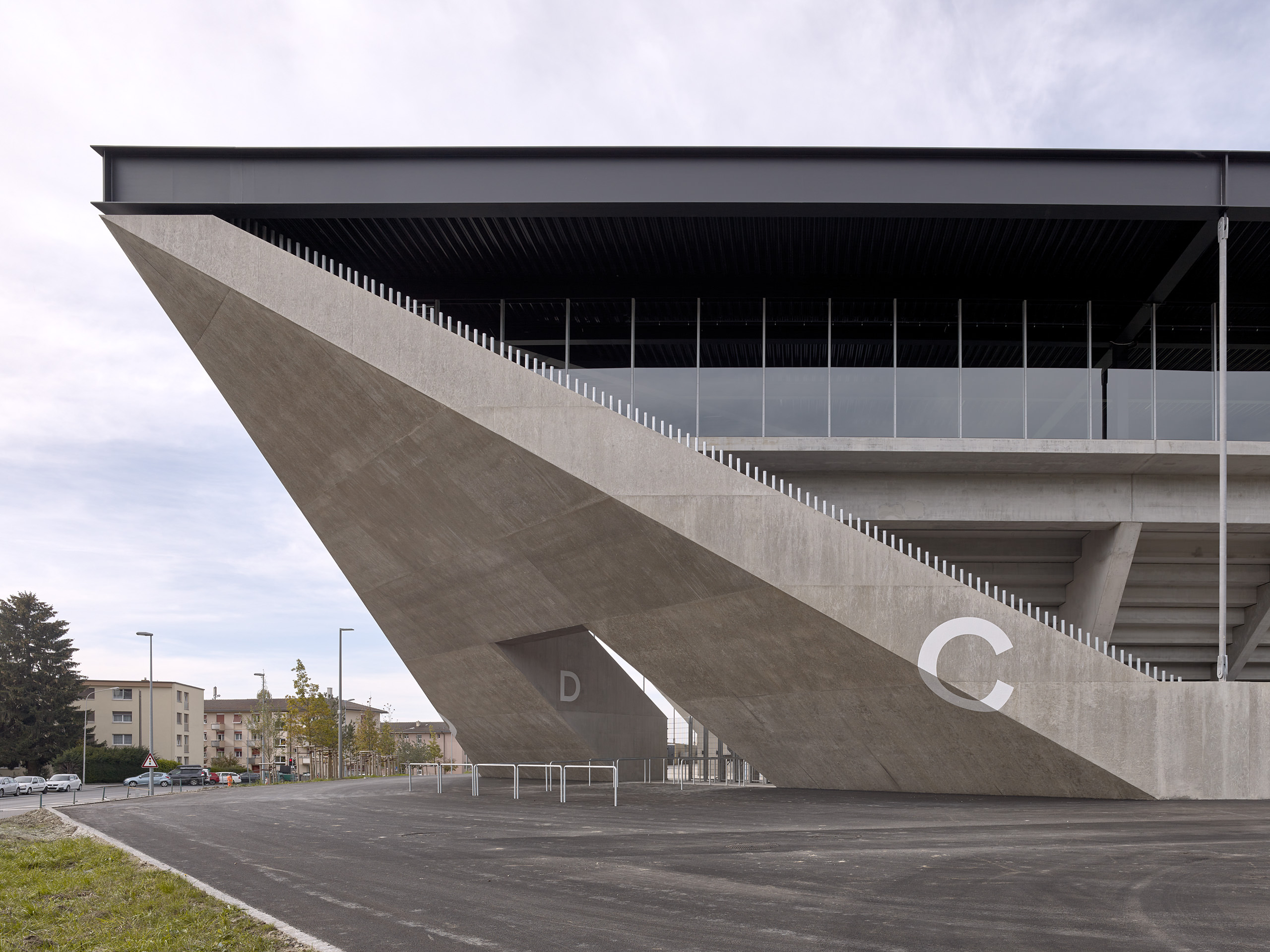 Stade de la Tuilière, Lausanne